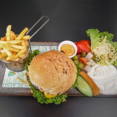 Schotel Vleesburger — Gardenia Restaurant Breda